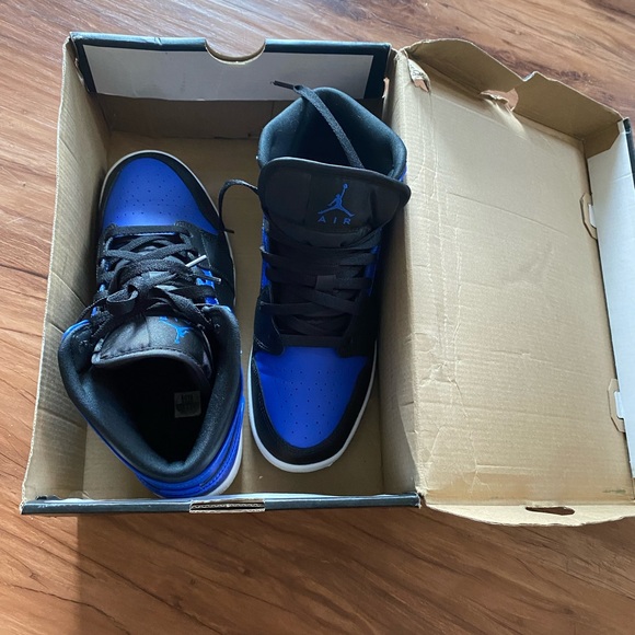 Brand new jordan 1 mid - Picture 4 of 11